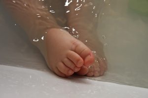 Verfris je lichaam en geest met een Epsom zout voetenbad